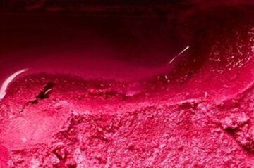 Homemade-Beetroot-Ice-Cream-Naturally-Sweet-Vibrant-featured-image-632x2000w-tray-of-vibrant-red-coloured-beetroot-ice-cream-frosted-fusions