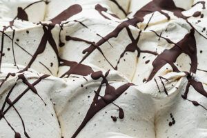 Deliciously-Divine-Unveiling-the-Art-of-Stracciatella-Gelato-image-3-stracciatella-gelato-frosted-fusions