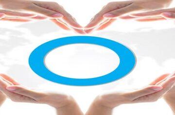 Diabetes-and-Ice-Cream-Making-a-Healthier-Choice-featured-image-200x600w-diabetes-blue-circle-symbol-with-several-hands-shaped-in-a-heart-around-it-frosted-fusions