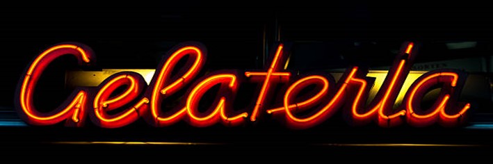 The-Art-of-Crafting-Stracciatella-Gelato-featured-image-200x600w-gelateria-neon-sign-frosted-fusions