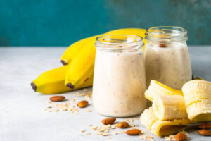 New-Year-Fresh-Vibes-Nourish-Your-Body-With-Healthful-Smoothies-updated-jan25-image-4-bananan-smoothie-with-almonds-for-almonf-milk-frosted-fusions