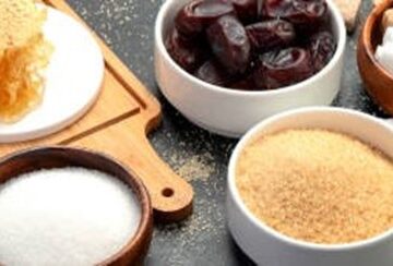 5-Health-Conscious-Homemade-Ice-Cream-Recipes-Using-Natural-Sweeteners-featured-image-207x620w-selection-of-natural-sweeteners-pictured-Frosted-Fusions