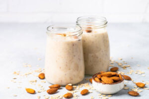 What-Are-The-Best-Smoothies-For-Diabetics-image-7-oats-and-almond-milk-smoothie-Frosted-fusions