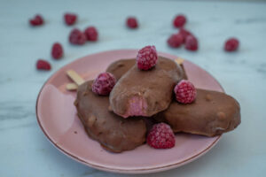 Homemade-Magnums-Create-The-Latest-Trending-Flavours-At-Home-image-8-chocolate-anmd-raspberry-ice-cream-bars-Frosted-Fusions