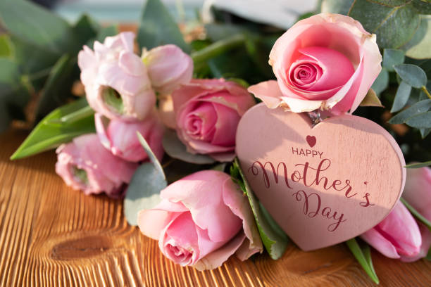 Spring-Inspired-Ice-Cream-Recipes-To-Celebrate-Mothers-Day-image-1-happy-mothers-day-heart-sign-with-flowers-Frosted-fusions